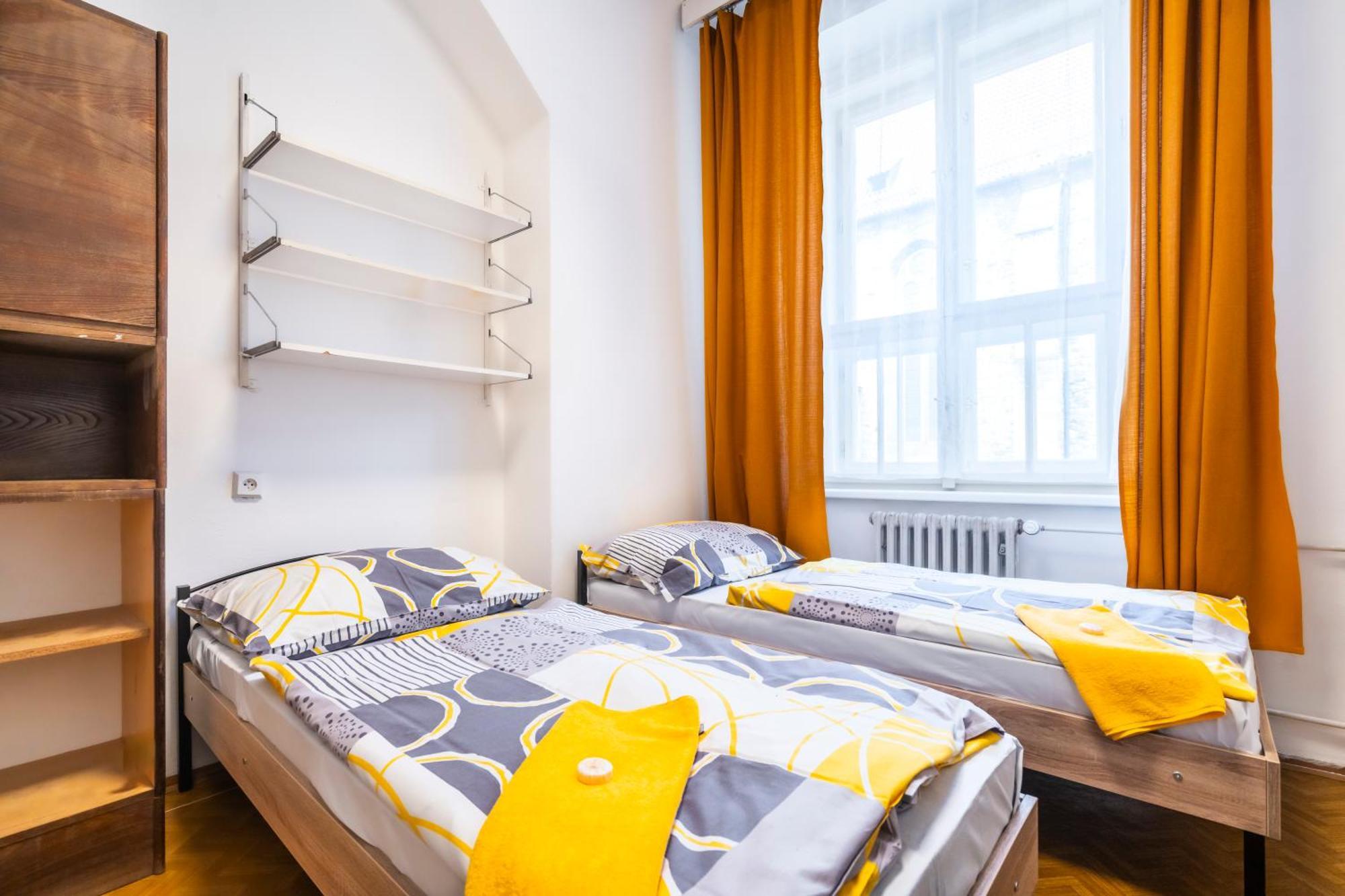 Hostel Hlavkova ปราก ภายนอก รูปภาพ